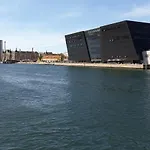 Homely 1 Bedroom Flat By The Copenhagen Lakes