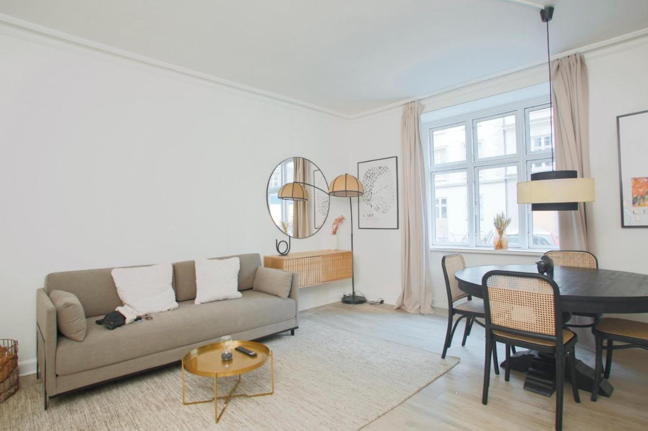 Homely 1 Bedroom Flat By The Lakes Appartement *